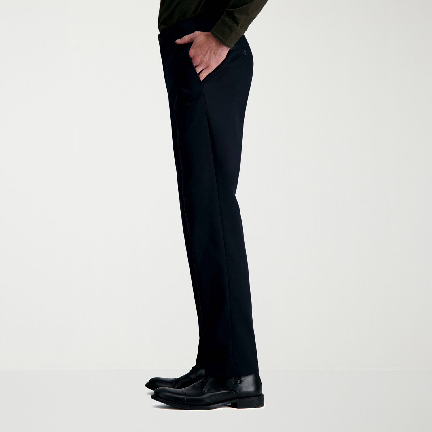 Haggar Wrinkle Free Performance Khaki Mens COMFORT WAISTBAND Straight Fit Flat Front Pant