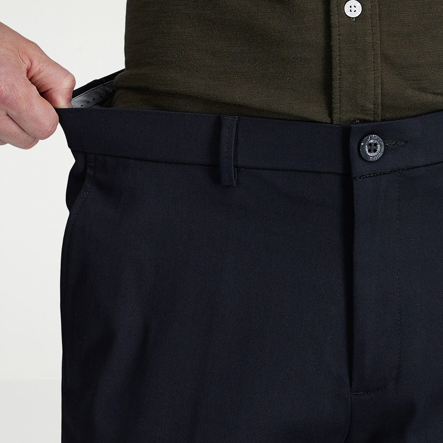 Haggar Wrinkle Free Performance Khaki Mens COMFORT WAISTBAND Straight Fit Flat Front Pant