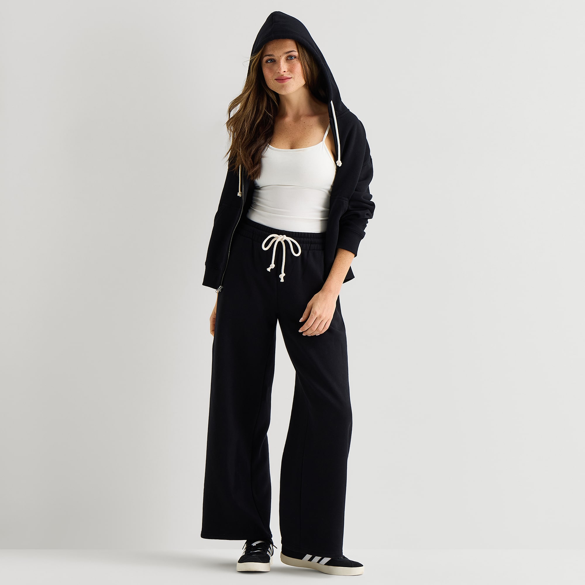 Arizona Womens Juniors Wide Leg Fleece Sweatpant