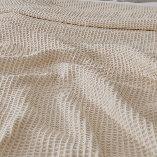 Linery Hypoallergenic Lightweight Blanket