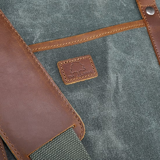 TSD Brand Stone Creek Wxd Cnvs Messenger Bag