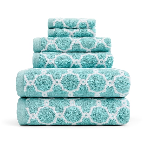 Liz Claiborne Signature Lattice Plush Bath Towel