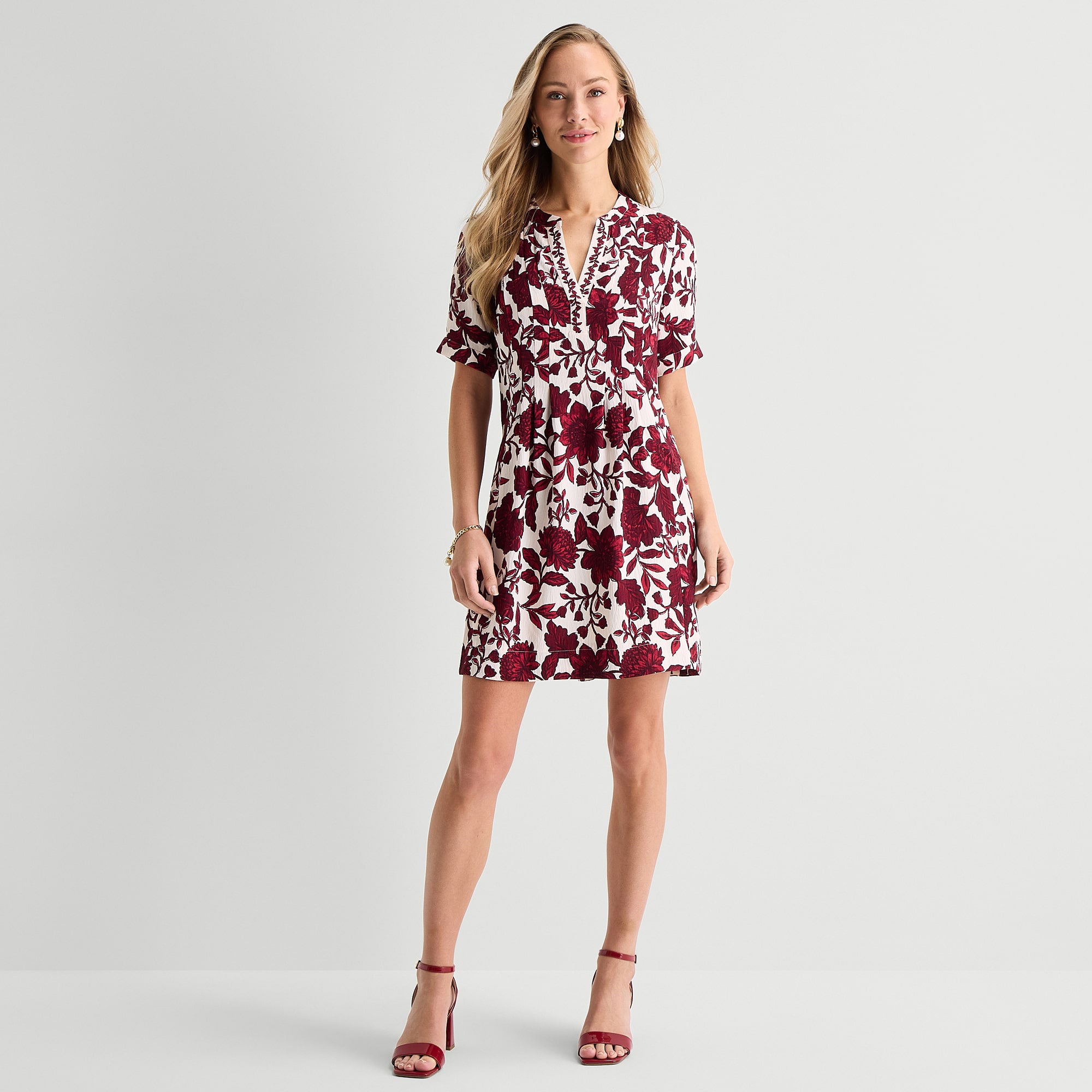 Be by CHETTA B Womens Split Crew Neck Short Sleeve Floral Shift Dress