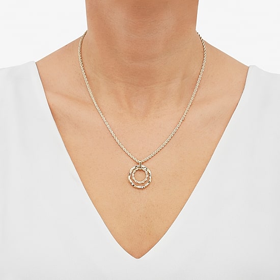 Womens 10K Gold Circle 18 Inch Pendant Necklace