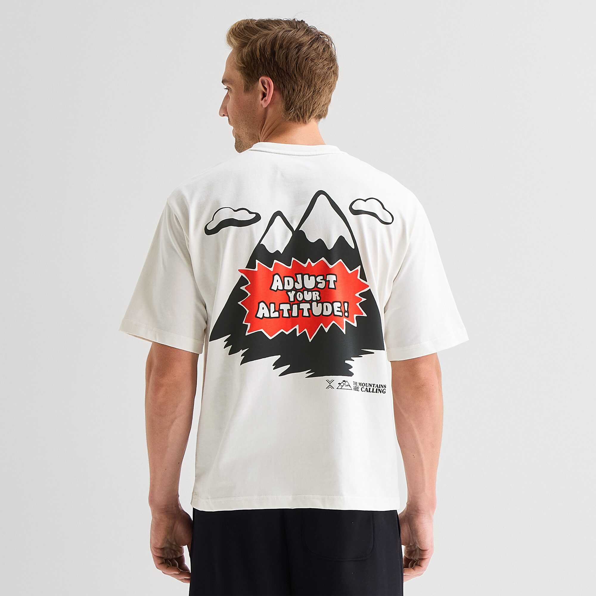 Xersion Mens Round Neck Short Sleeve Regular Fit Graphic T-Shirt