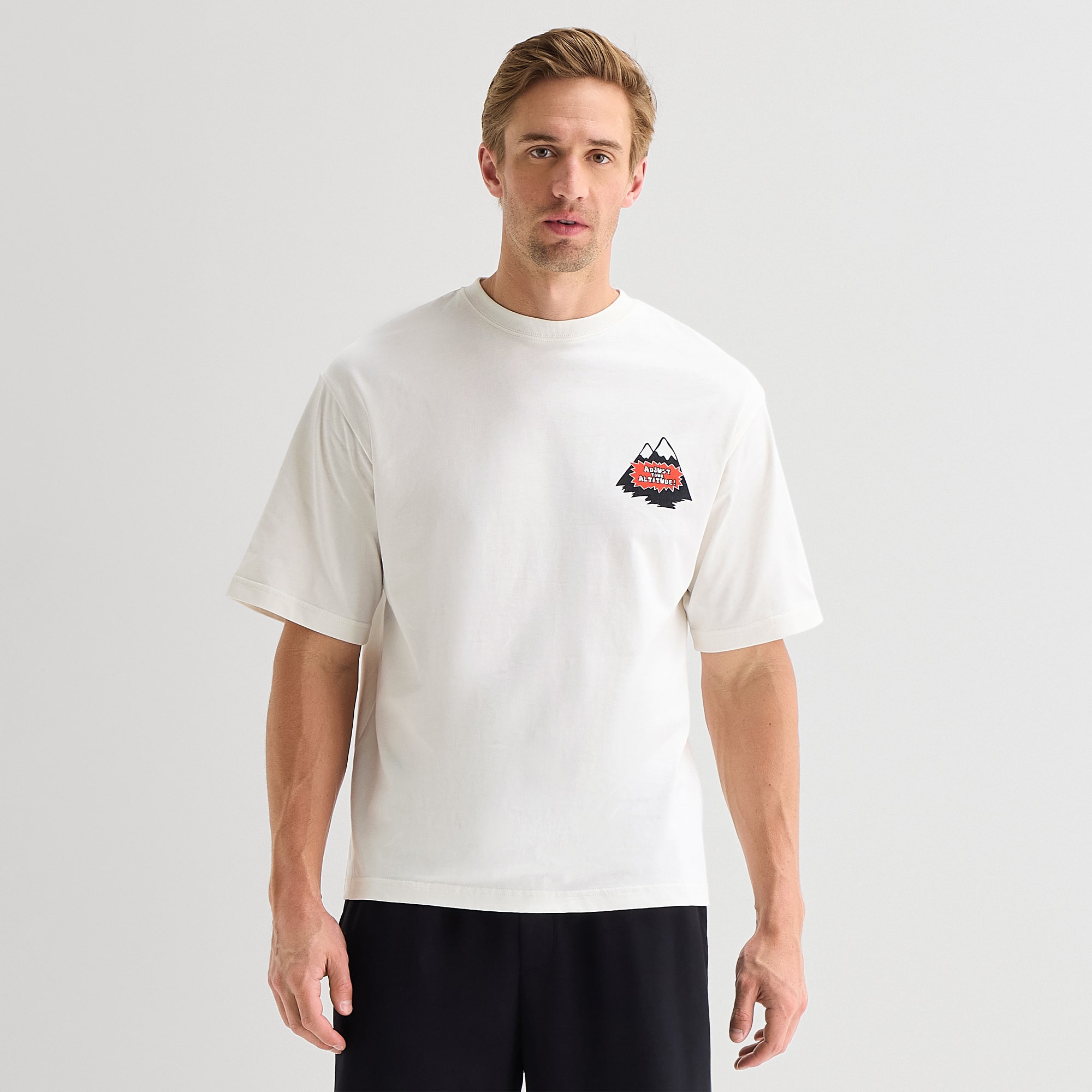 Xersion Mens Round Neck Short Sleeve Regular Fit Graphic T-Shirt