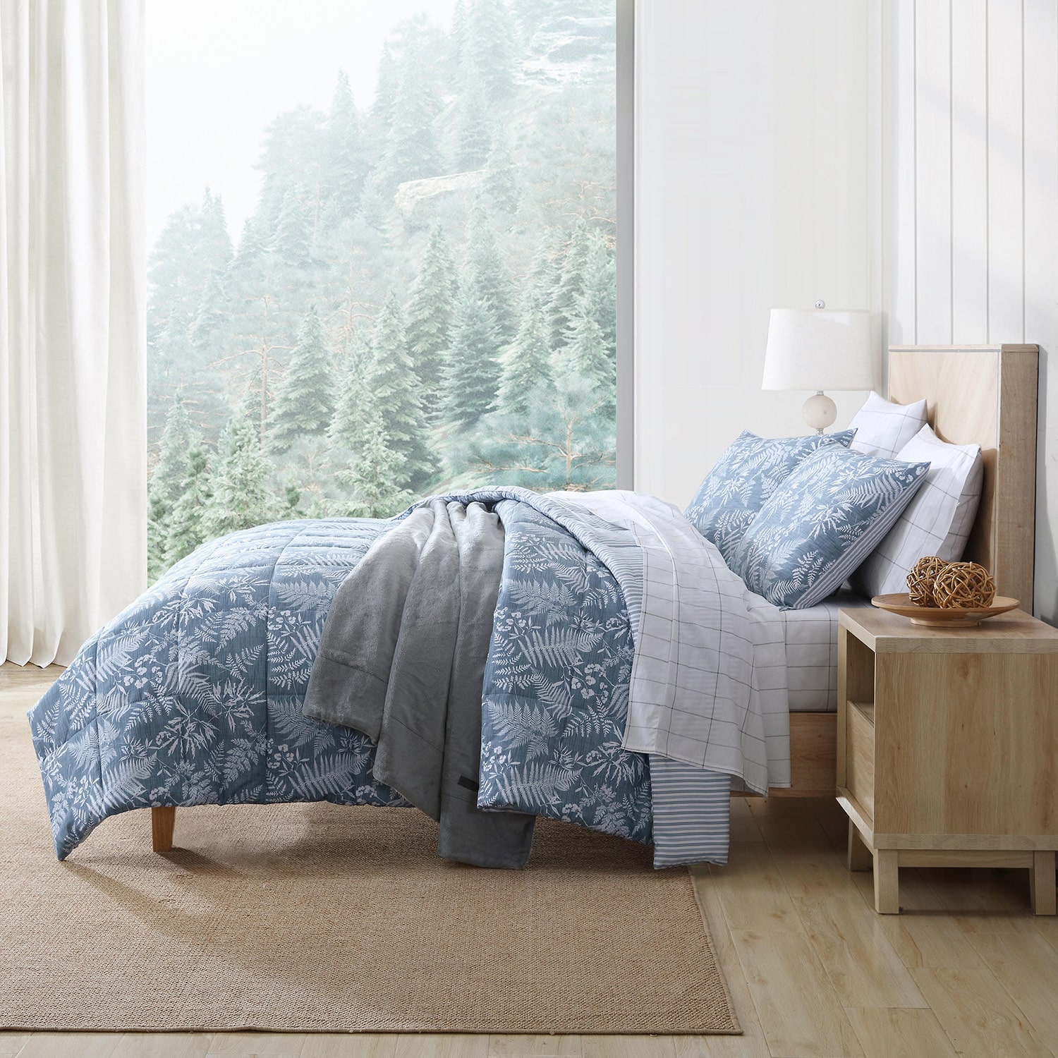 Eddie Bauer Fern Garden Microfiber Midweight Comforter Set
