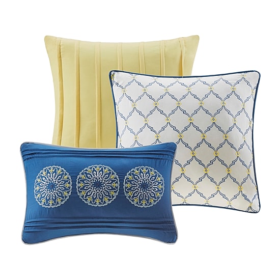 Madison Park Moraga 6-Pc Reversible Quilt Set With Throw Pillows