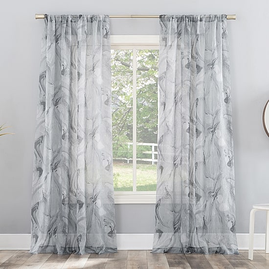 No 918 Cristo Rod Pocket Light-Filtering Single Curtain Panel