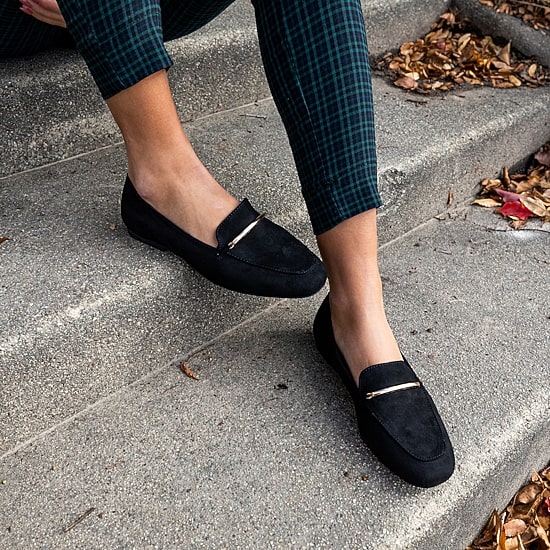 Journee Collection Wrenn Womens Moc Closed Toe Loafers