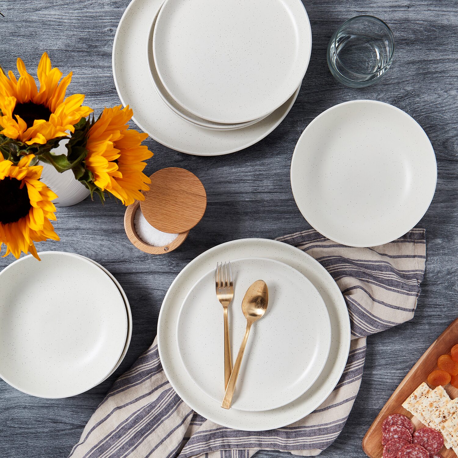Fieldcrest Legacy 12-pc. Stoneware Dinnerware Set