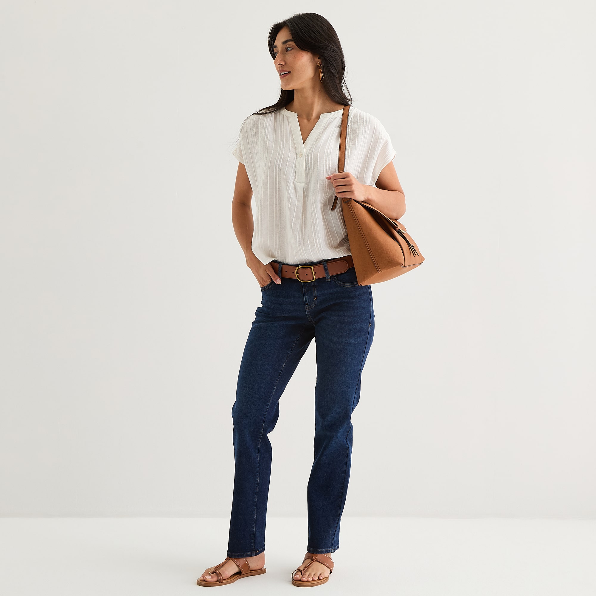 a.n.a Womens Low Rise Straight Leg Slim Fit Jean