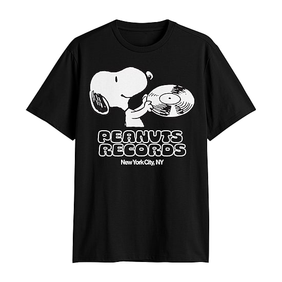 Peanuts Snoopy Mens Crew Neck Short Sleeve Classic Fit Peanuts Snoopy Big and Tall Graphic T-Shirt