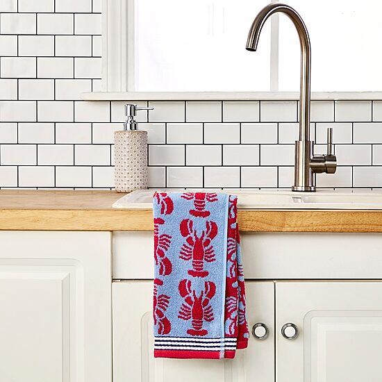 Saturday Knight Lobster 2-pc. Hand Towel