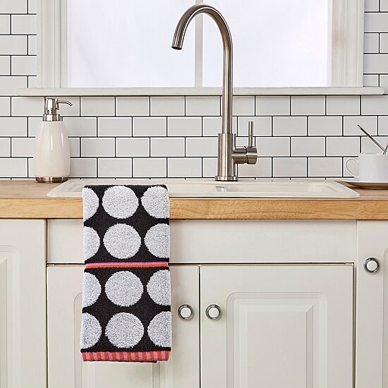 Saturday Knight Polka Dot Grande 2-pc. Hand Towel