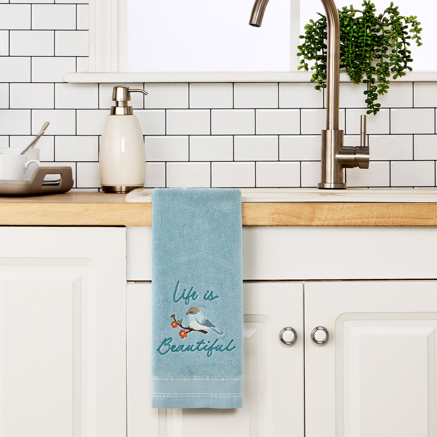 Saturday Knight Beautiful 2-pc. Hand Towel
