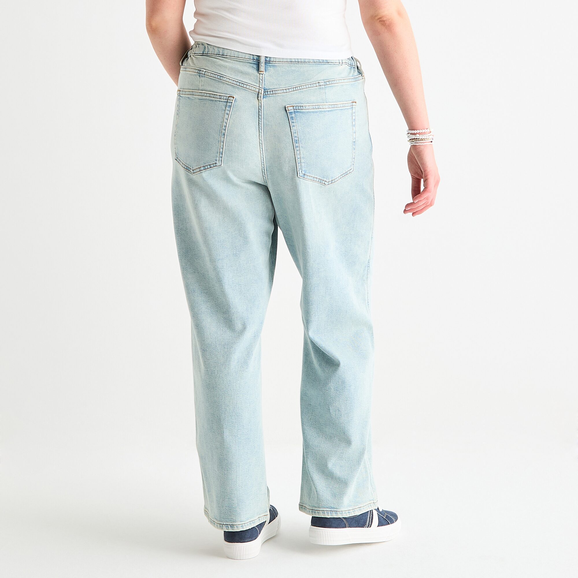 Arizona Curvy Womens Juniors Plus High Rise Straight Leg Jean