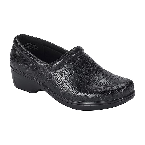 Btrue By Baretraps Brasil Womens Round Closed Toe Slip-On Shoe