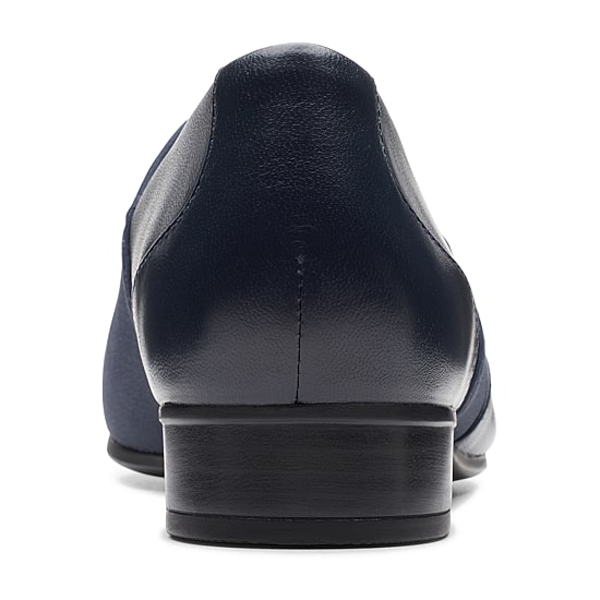 Clarks Juliet Gem Womens Round Closed Toe Loafers