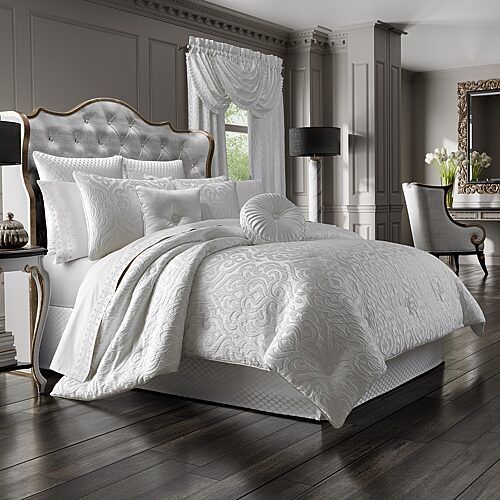 Queen Street Antonia 4-pc. Damask + Scroll Comforter Set, One Size, White