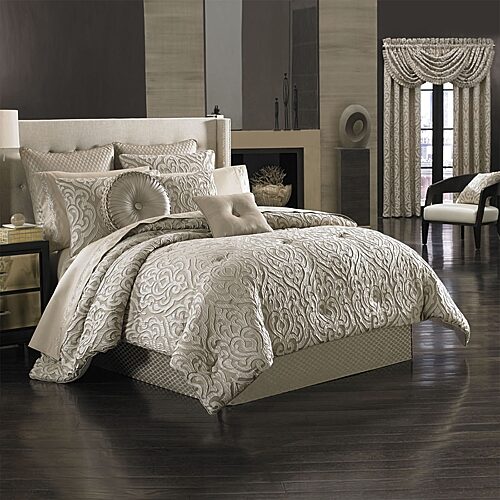 Queen Street Antonia 4-pc. Damask + Scroll Comforter Set, One Size, Beige