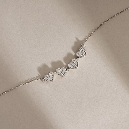 Diamonart Marilyn Monroe Womens Cubic Zirconia Platinum Over Silver Clover Heart 16 Inch Pendant Necklace