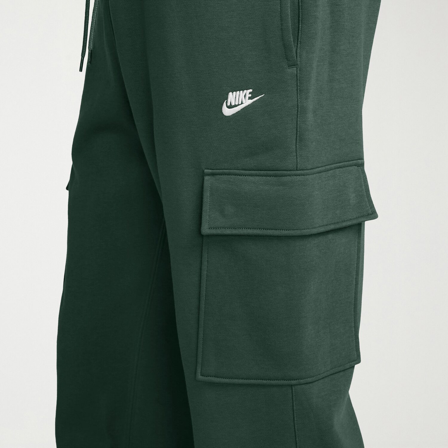 Nike Fleece Mens Cuffed Mid Rise Regular Fit Active Cargo Pant