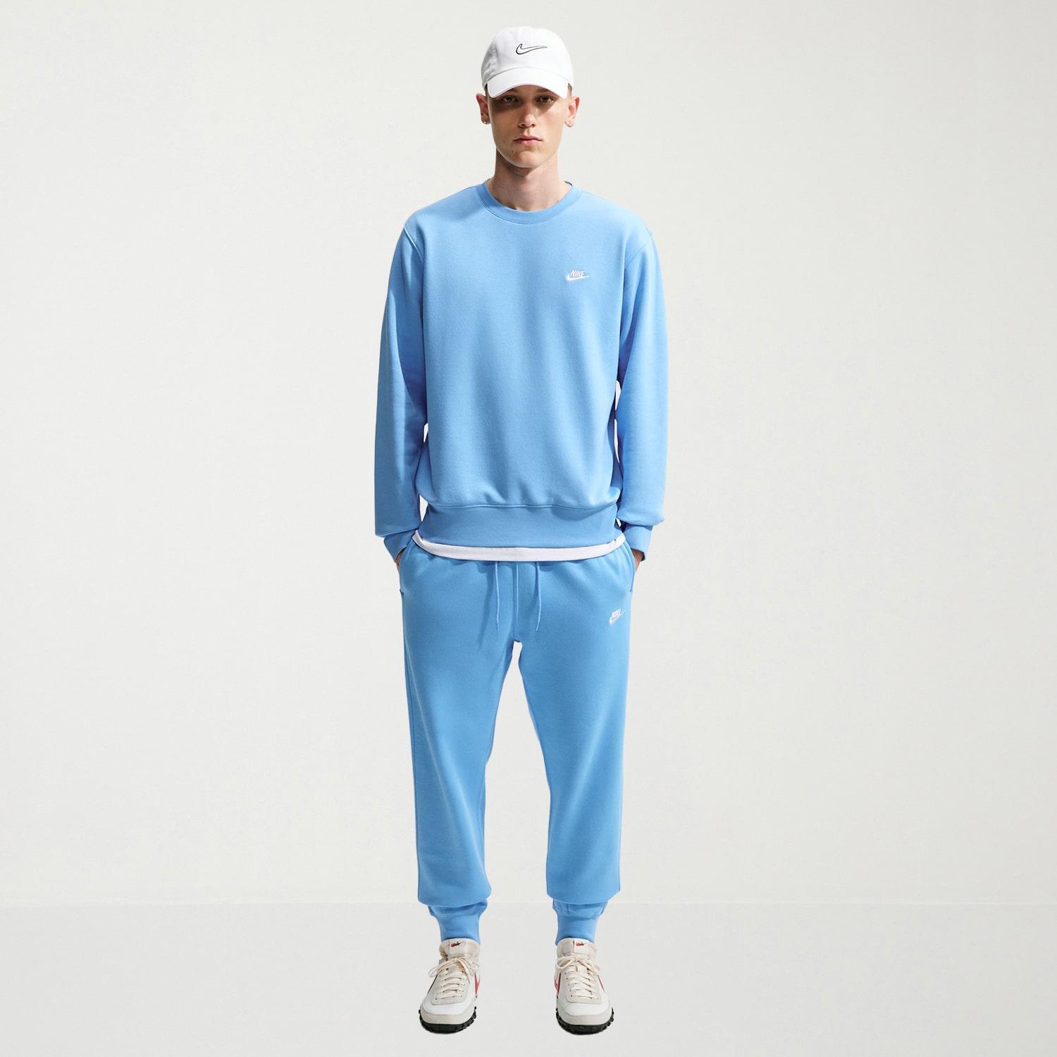 Nike Mens Cuffed Mid Rise Regular Fit Fleece Active Jogger Pant