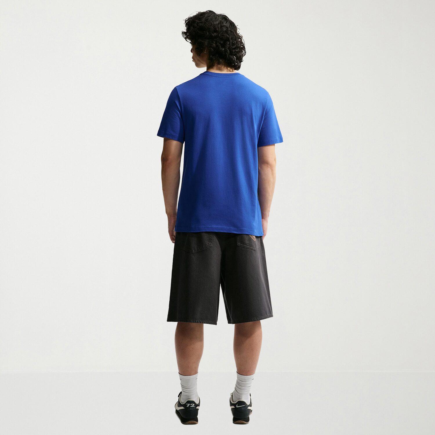 Nike Mens Crew Neck Short Sleeve Regular Fit Graphic T-Shirt