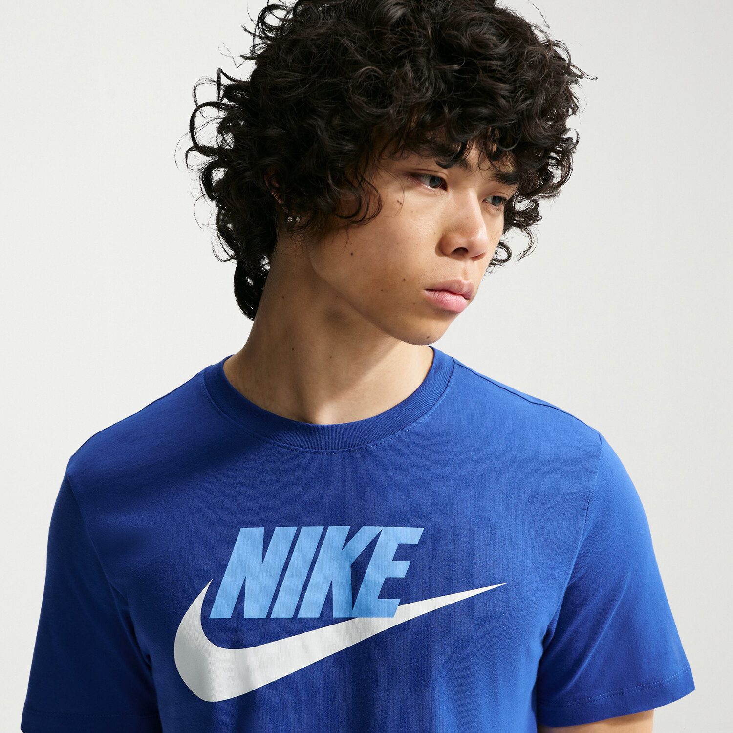 Nike Mens Crew Neck Short Sleeve Regular Fit Graphic T-Shirt