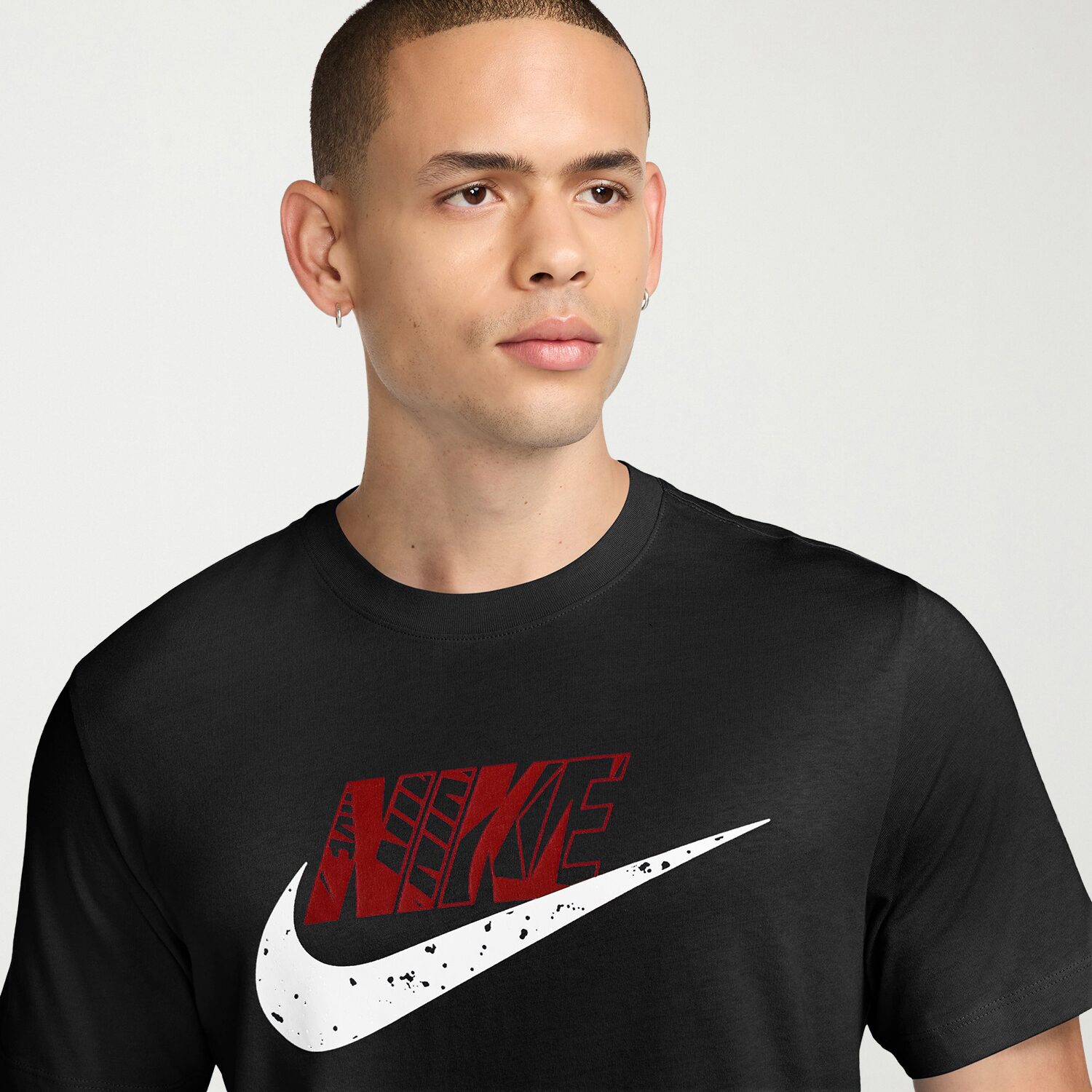 Nike Mens Crew Neck Short Sleeve Classic Fit Graphic T-Shirt