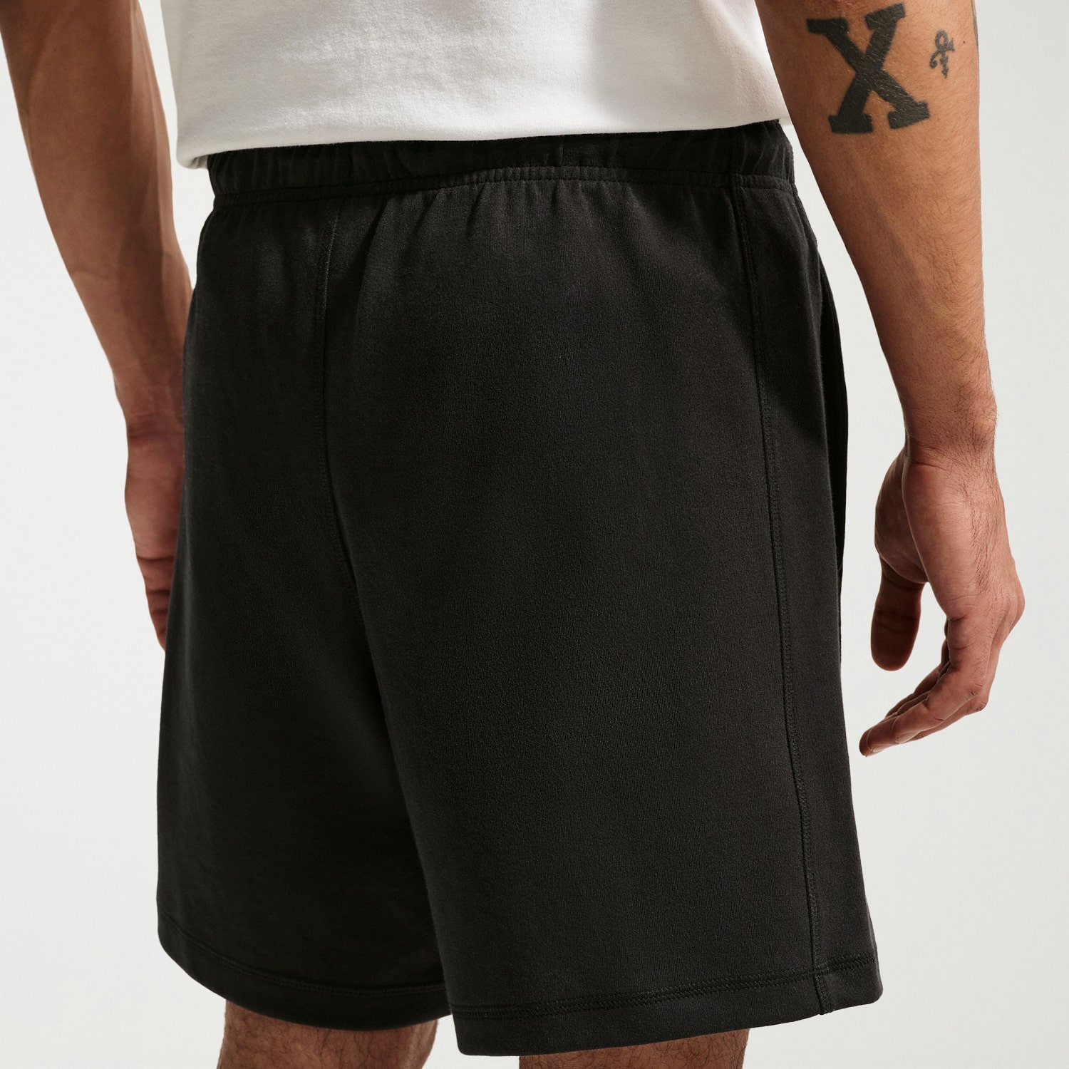 Nike Mens 6" Mid Rise Workout Shorts