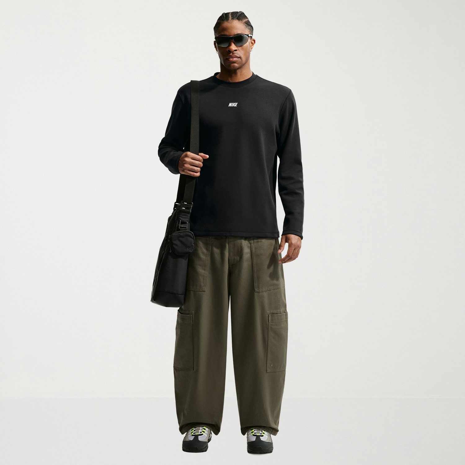 Nike Mens Crew Neck Long Sleeve Sweatshirt