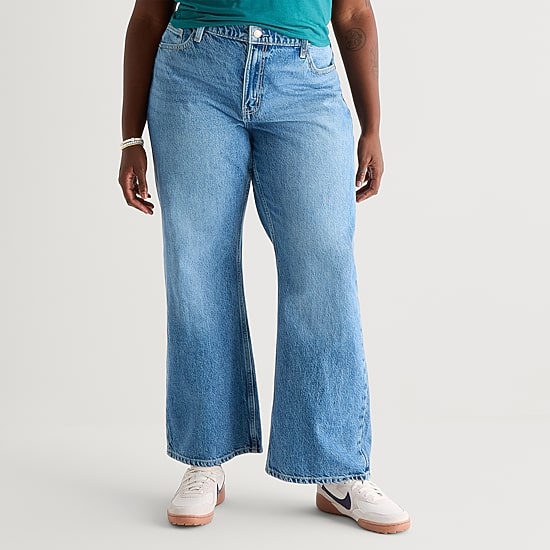 Arizona Womens Juniors Plus Straight Leg Jean