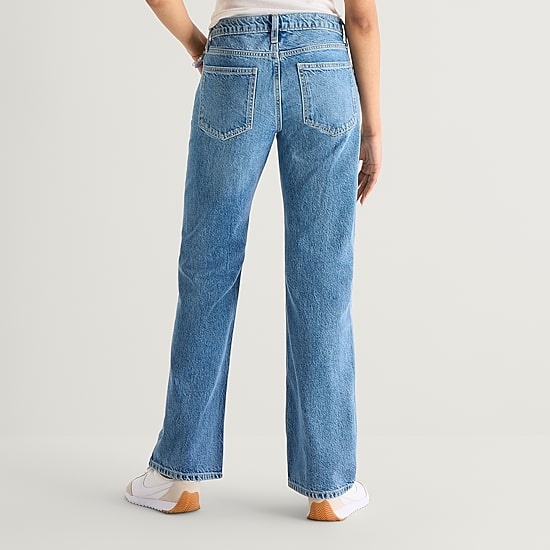Arizona Womens Juniors Low Rise Straight Leg Jean