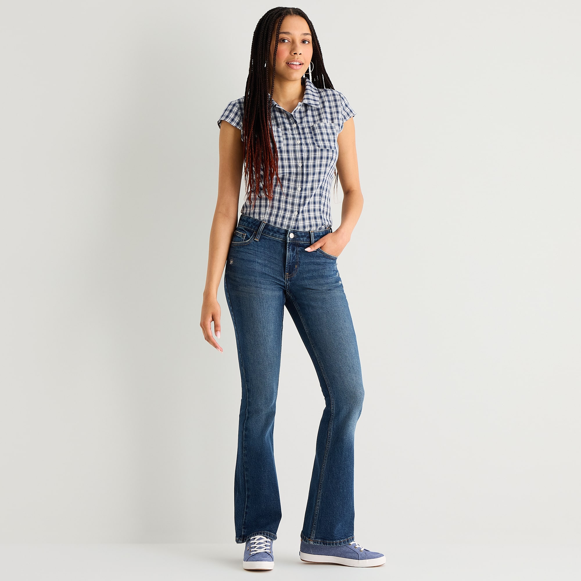 Arizona Womens Juniors Low Rise Bootcut Jean