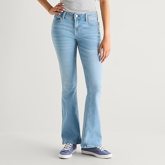 Arizona Womens Juniors Low Rise Bootcut Jean