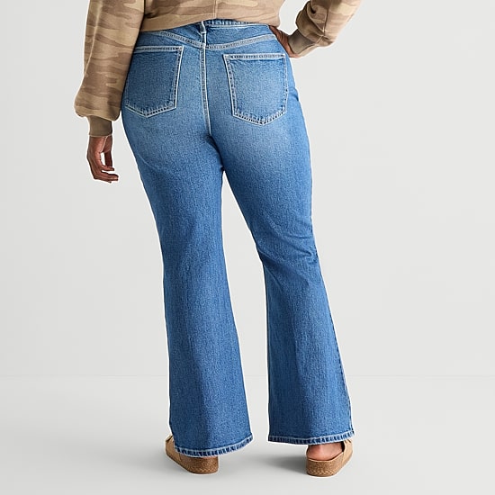 Arizona Womens Juniors Plus Low Rise Bootcut Jean