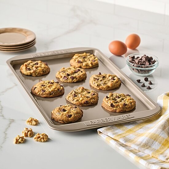 Farberware Bakeware Non-Stick 10" X 15" Cookie Sheet