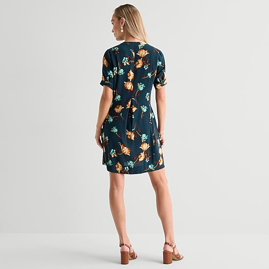 Be by CHETTA B Womens Notch Neck Short Sleeve Floral Shift Dress