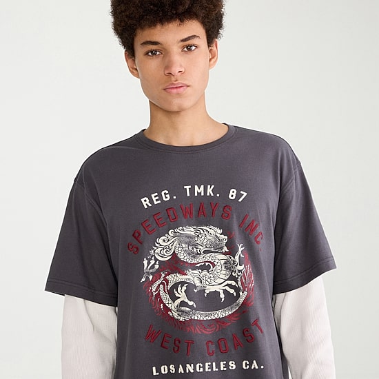AEROPOSTALE Mens Crew Neck Long Sleeve Boxy Fit Twofer Graphic T-Shirt