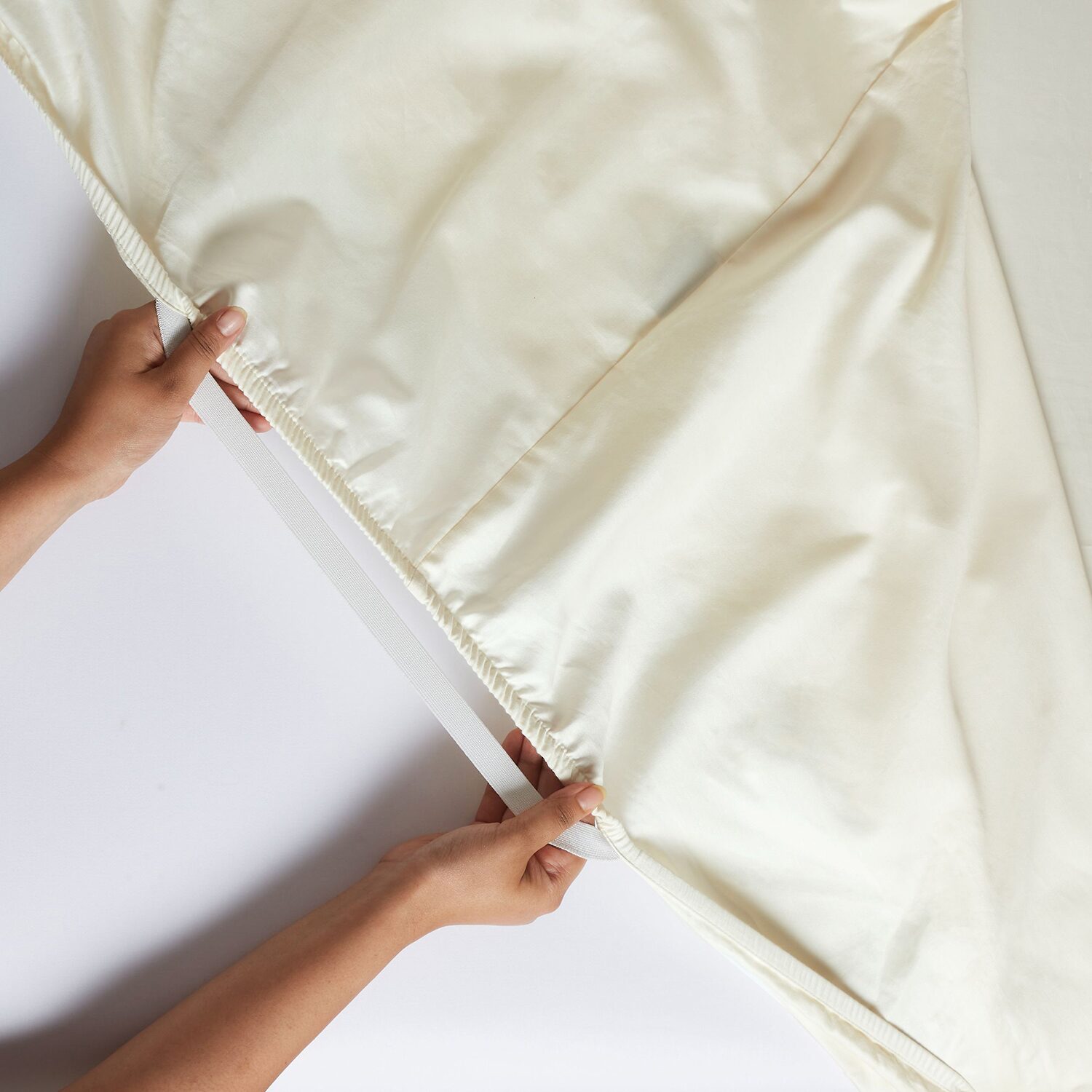 SUPERIOR® Apus Smooth Sateen Weave 500tc Fitted Sheet