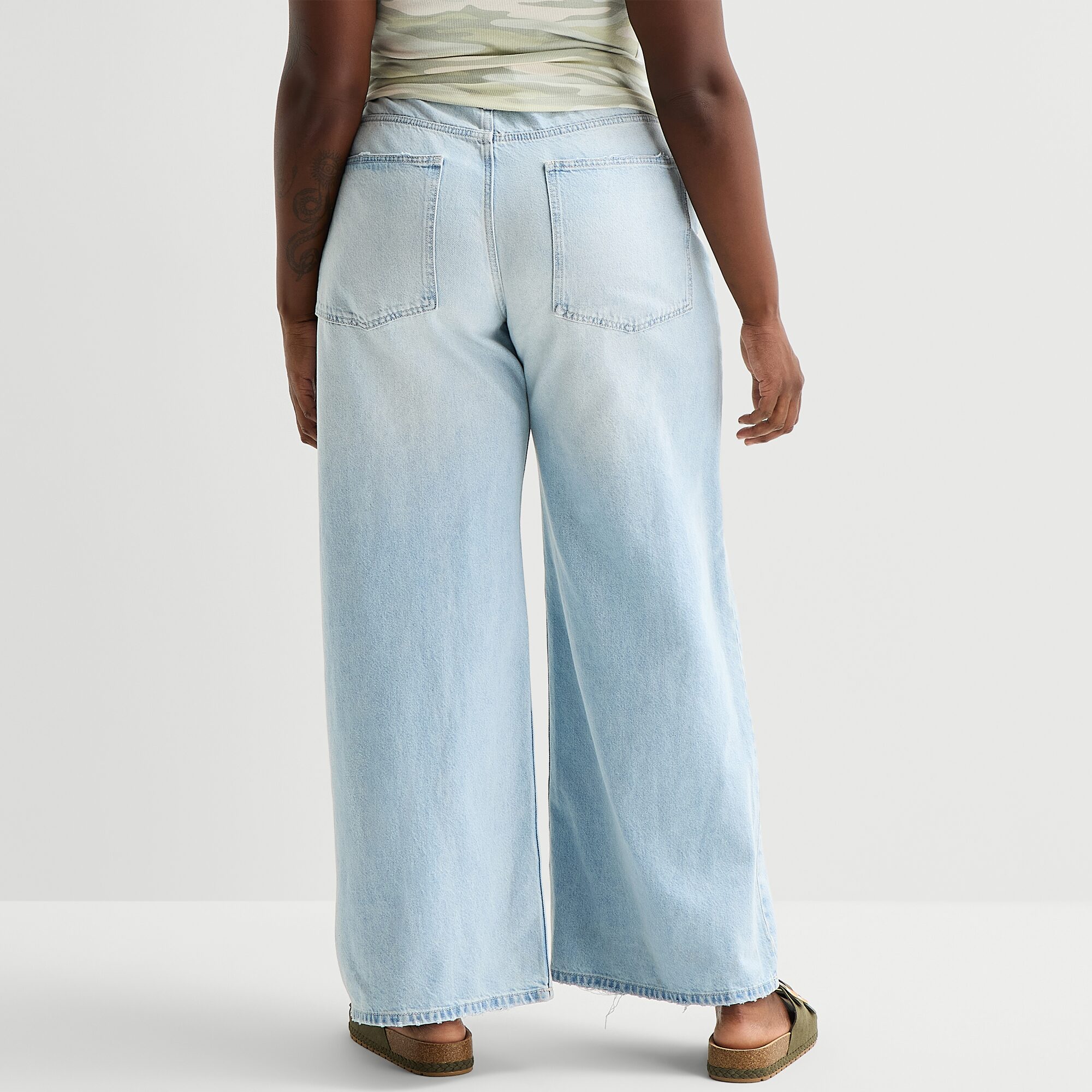 Arizona Womens Juniors Plus Low Rise Baggy Fit Jean