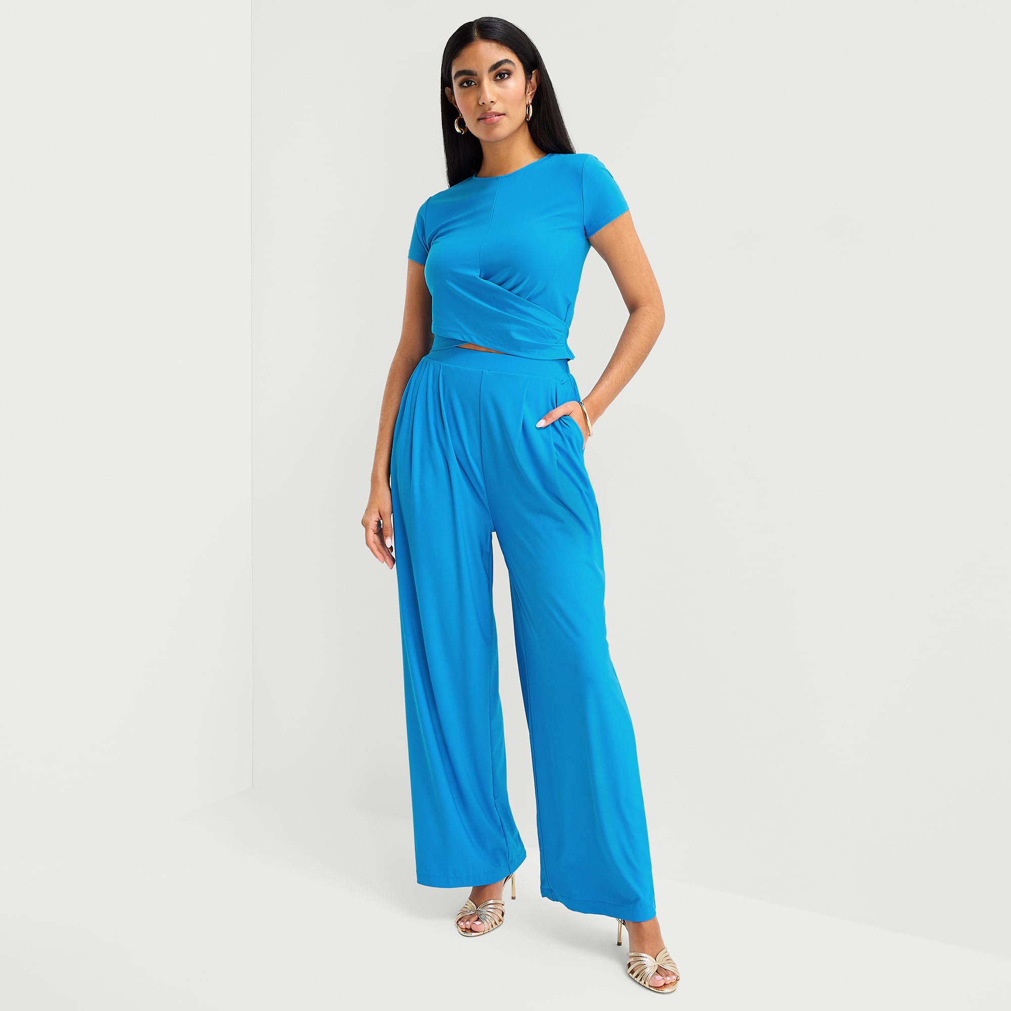 Bold Elements Womens Wide Leg Pleated Pant