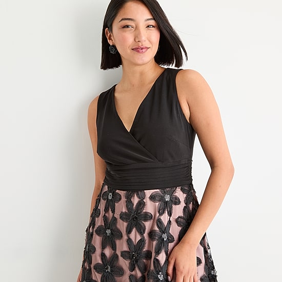 Brianna Milay Womens Sleeveless Applique Embroidered Floral Fit + Flare Dress