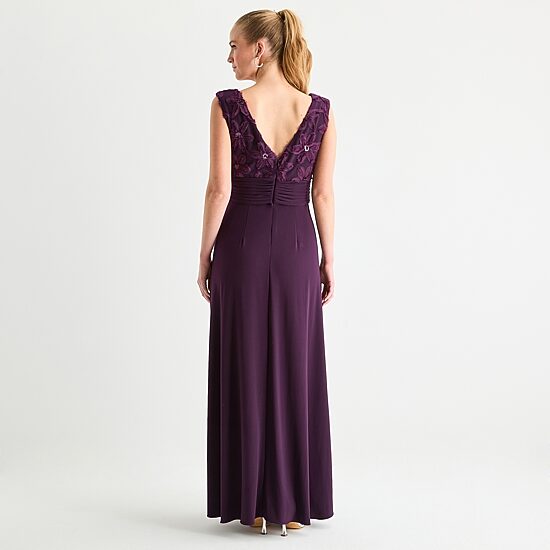 Brianna Milay Womens Round Neck Sleeveless Applique Embroidered Evening Gown