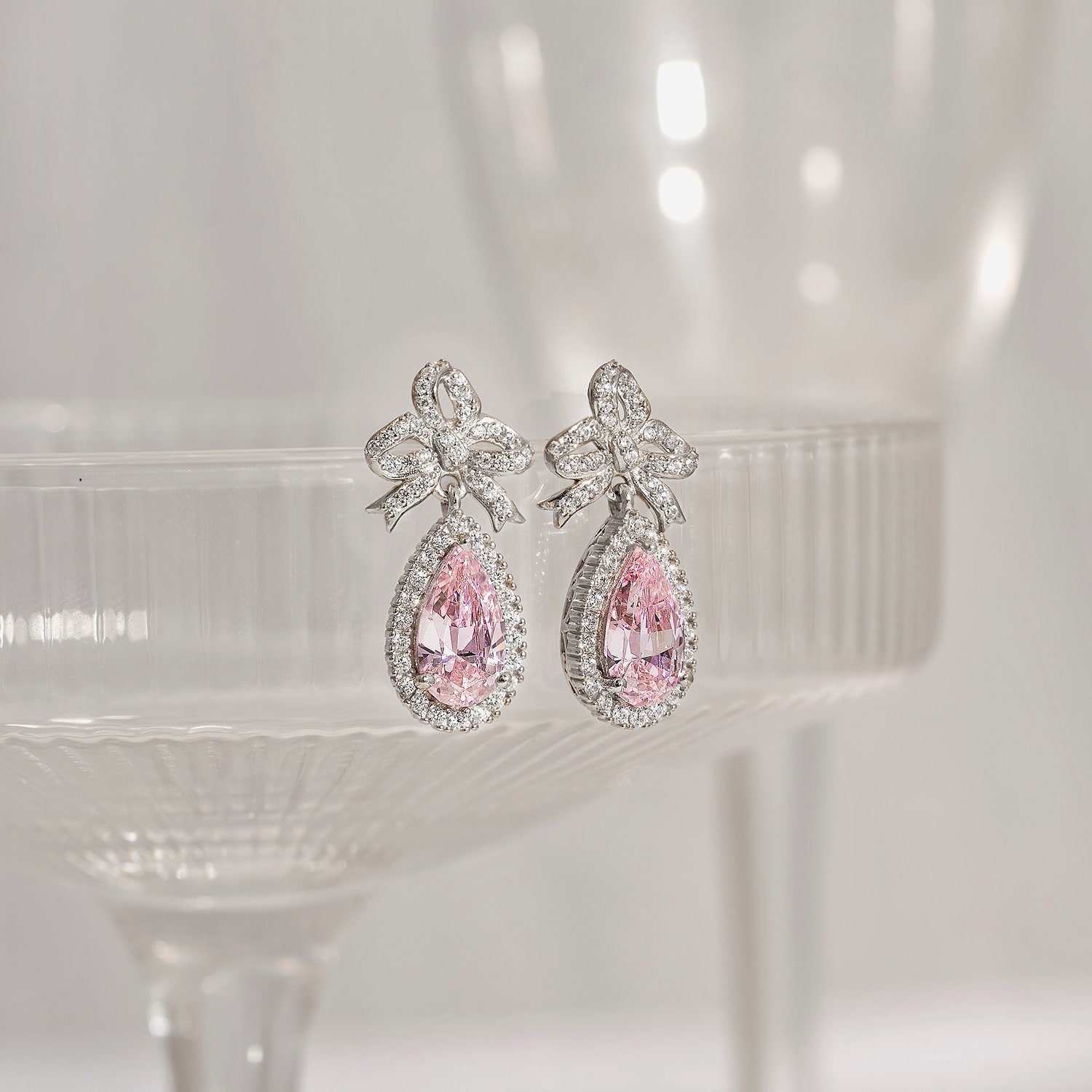 Diamonart Marilyn Monroe Womens Pink Cubic Zirconia Sterling Silver Bow Pear Round Drop Earrings