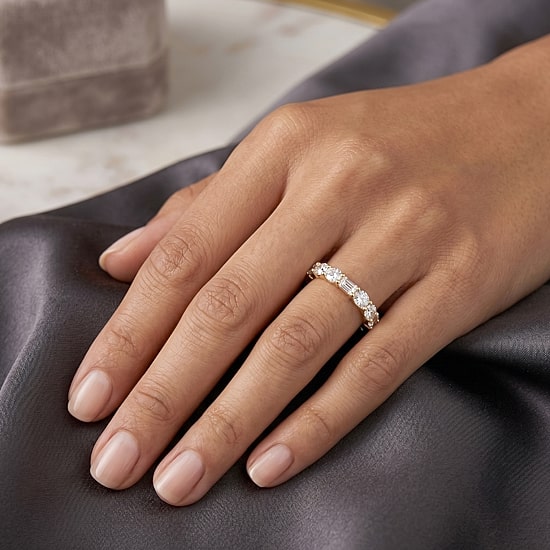 (F / Si2) Womens 1 CT. T.W. Lab Grown White Diamond 10K Gold Wedding Band