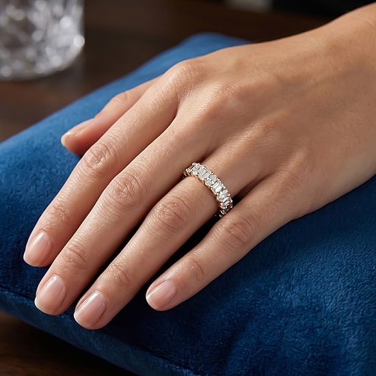 (F / Si2) Womens 1 CT. T.W. Lab Grown White Diamond 10K Gold Wedding Band