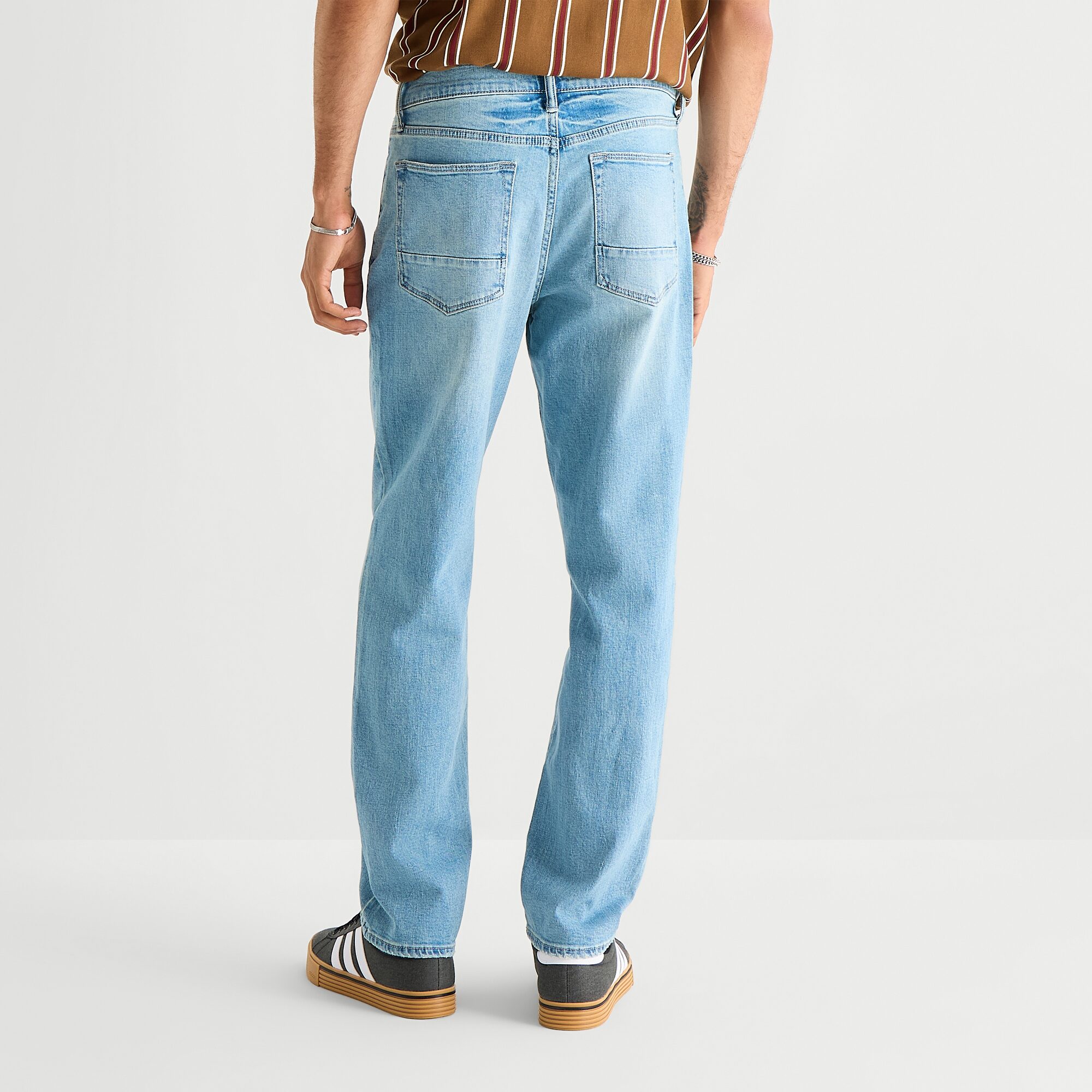 Arizona Mens Loose Fit Jean